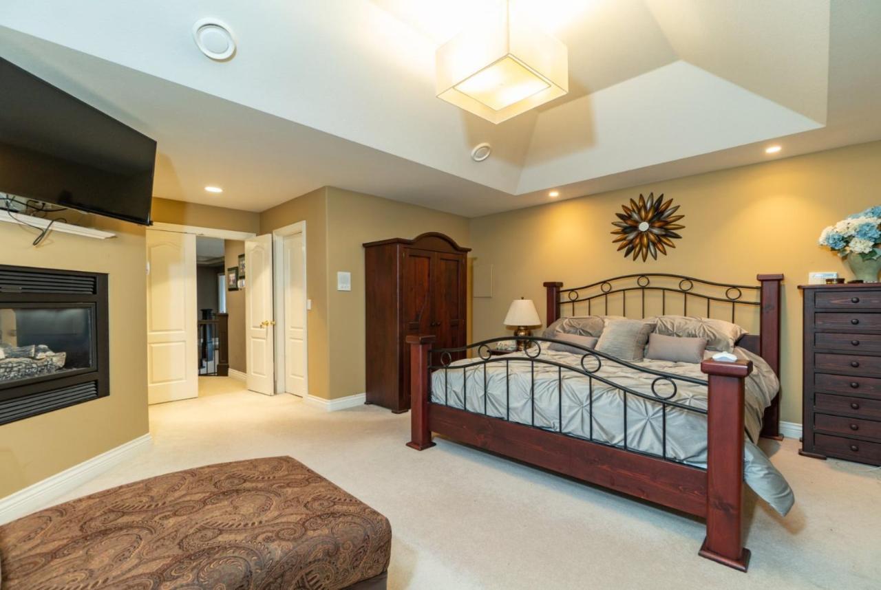 Cedar Manor Bed And Breakfast Pitt Meadows Εξωτερικό φωτογραφία