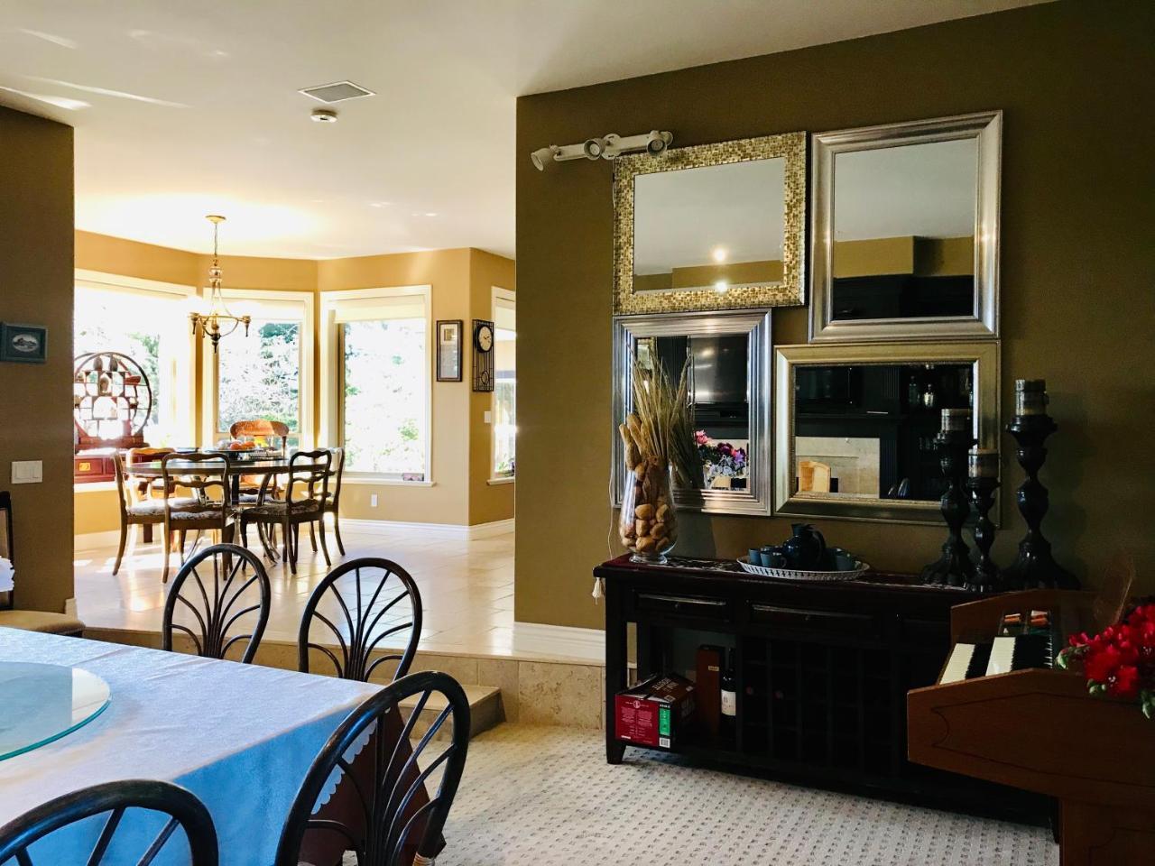 Cedar Manor Bed And Breakfast Pitt Meadows Εξωτερικό φωτογραφία