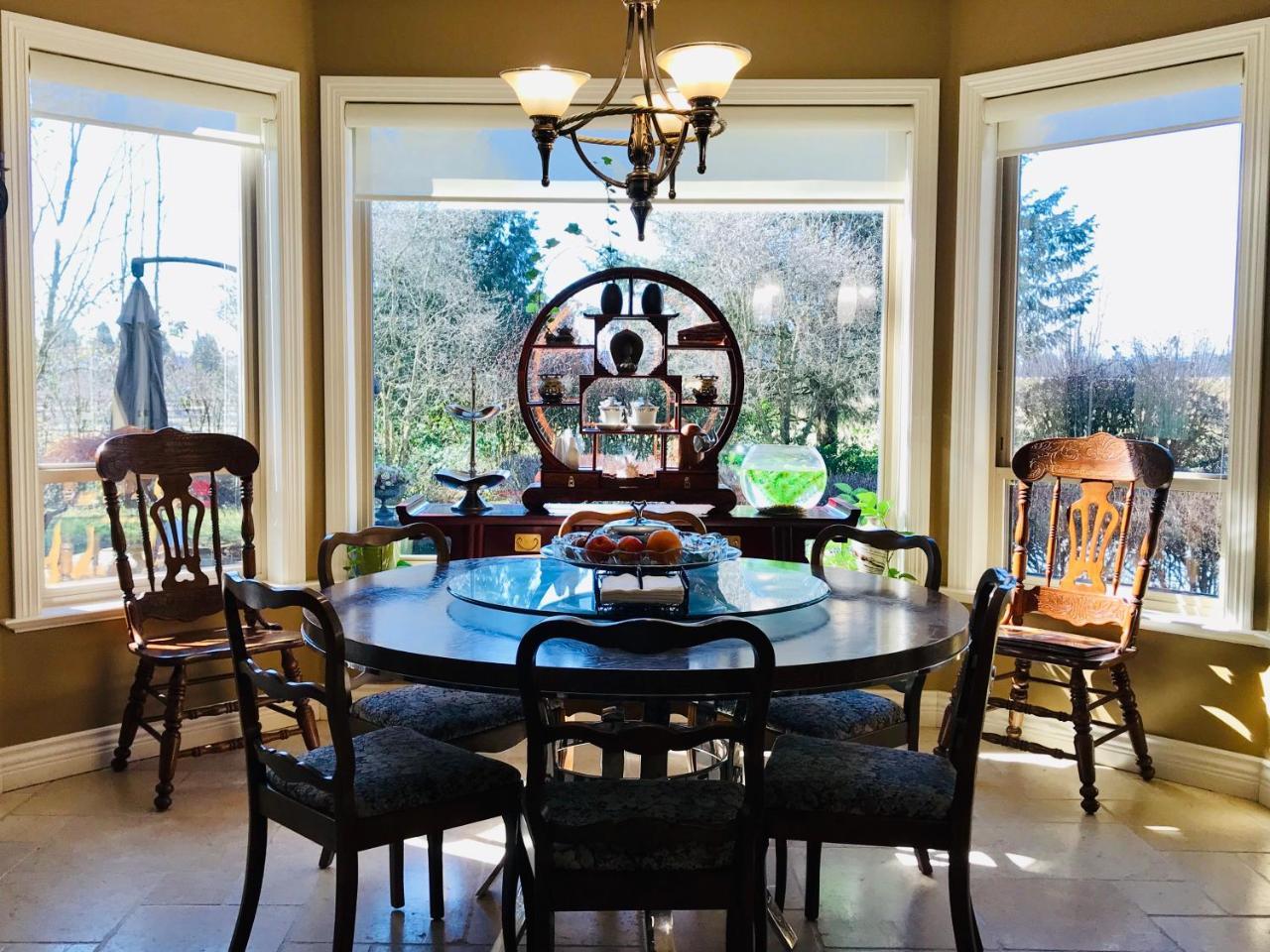 Cedar Manor Bed And Breakfast Pitt Meadows Εξωτερικό φωτογραφία