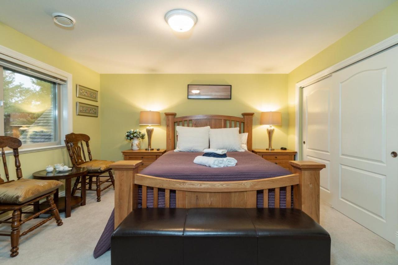 Cedar Manor Bed And Breakfast Pitt Meadows Εξωτερικό φωτογραφία